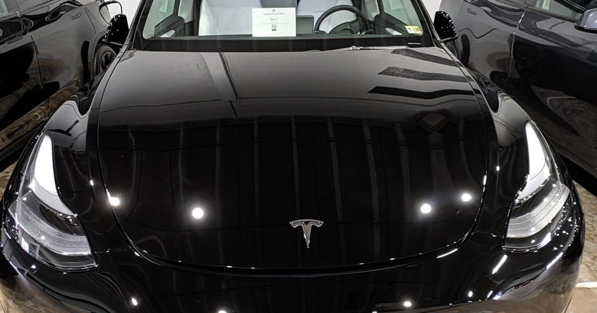 Tesla Model Y 2023 rental in Baltimore, MD by Caliente Carros (Hot Cars