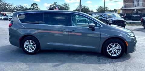 Chrysler Pacifica 2023