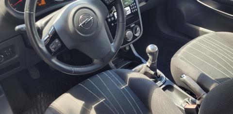 Opel CORSA 2011