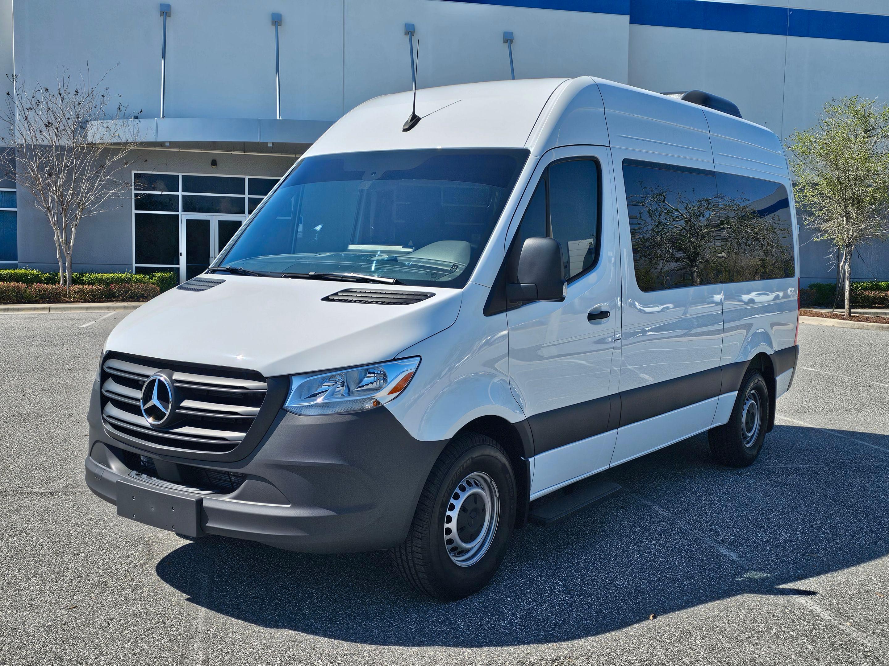 Mercedes-Benz Sprinter 2024 in Orlando, FL