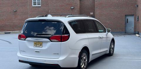 Chrysler Pacifica 2018