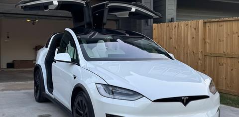 Tesla Model X 2022