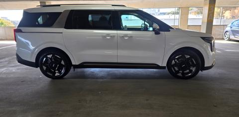 Kia CARNIVAL 2024