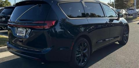 Chrysler Pacifica 2024