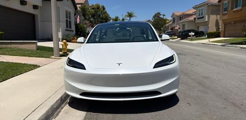 Tesla Model 3 2025