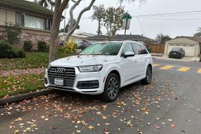 Audi Q7 car