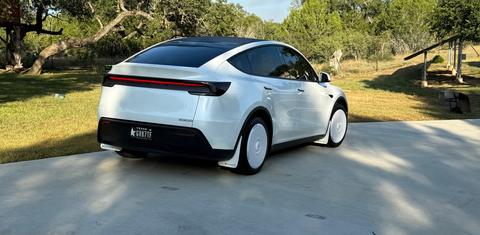 Tesla Model Y 2026