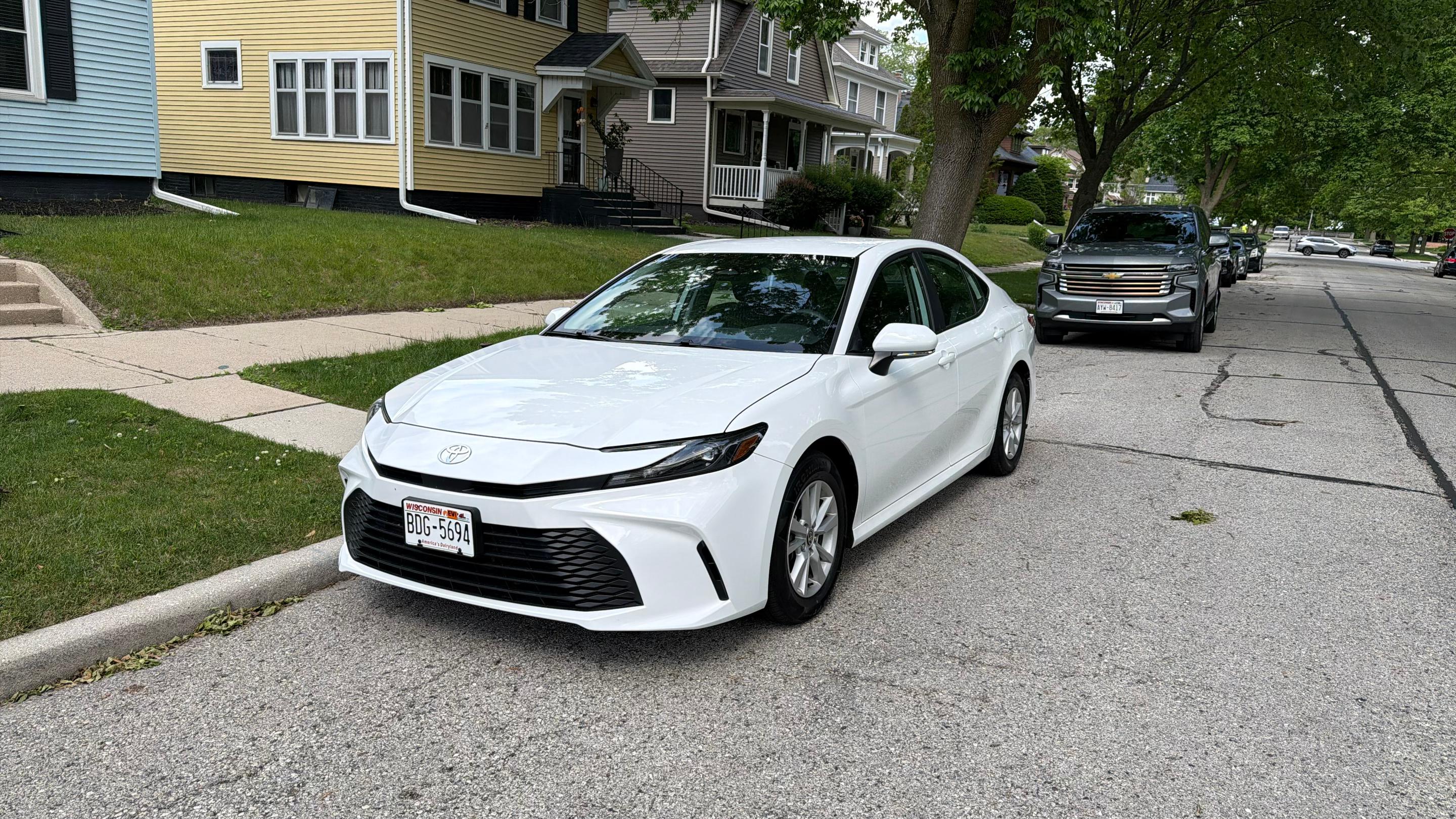 Toyota Camry Hybrid 2025 in Sheboygan, WI