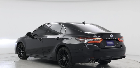 Toyota Camry 2021