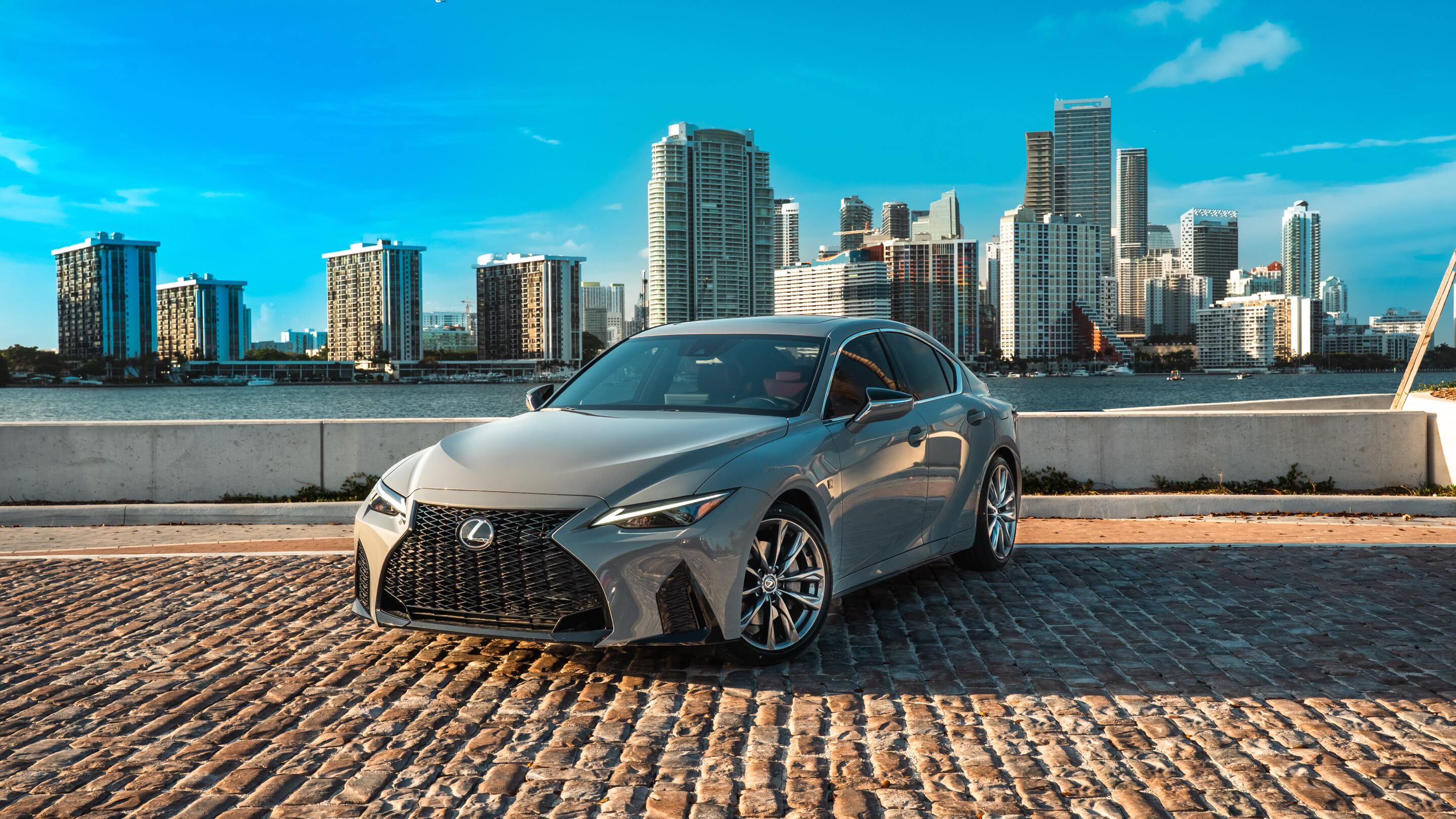 Lexus IS 2025 in 