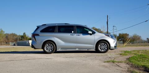 Toyota Sienna 2025