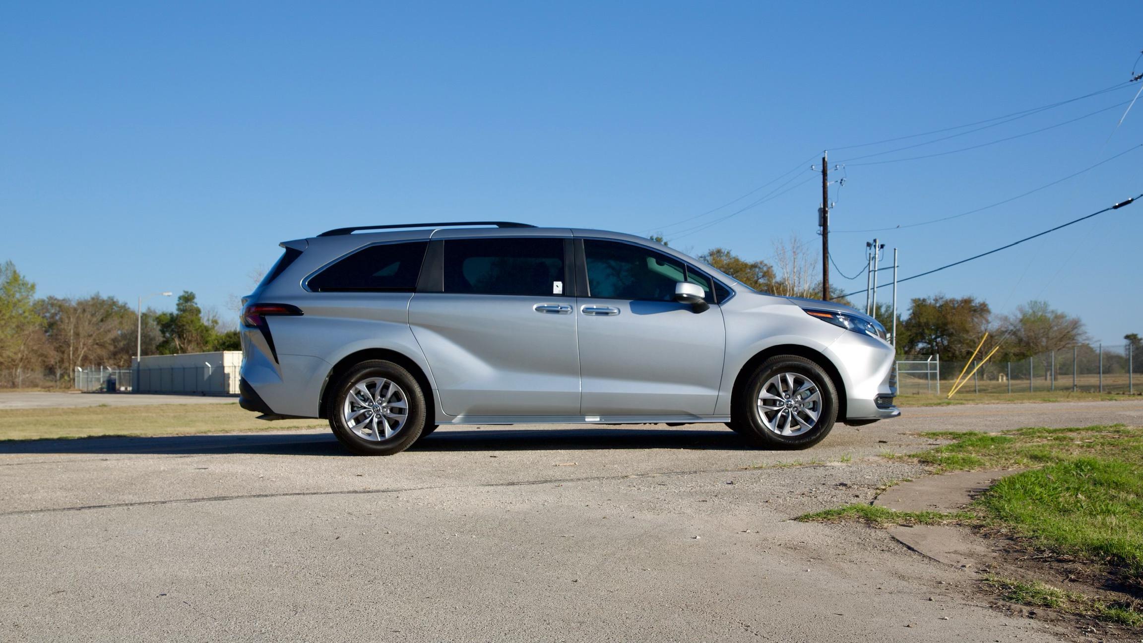 Toyota Sienna 2025 in Austin, TX