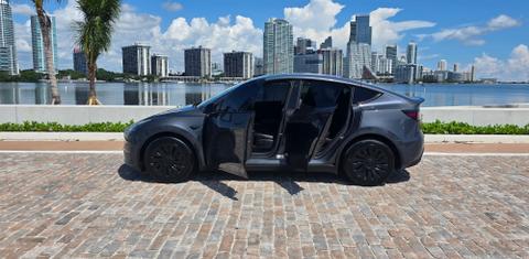 Tesla Model Y 2022