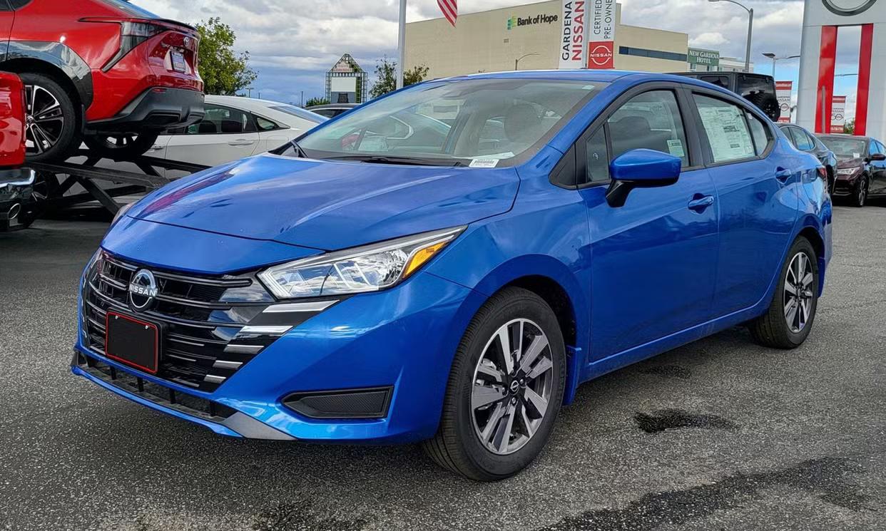 Nissan Versa 2024 in Phoenix, AZ