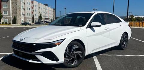Hyundai Elantra 2024