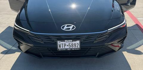 Hyundai Elantra 2025