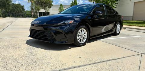 Toyota Camry Hybrid 2025
