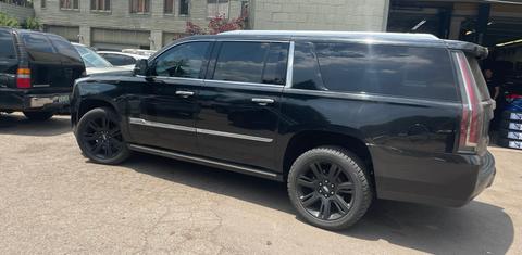 Cadillac Escalade ESV 2015