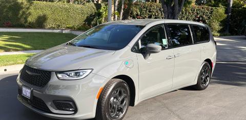 Chrysler Pacifica 2022