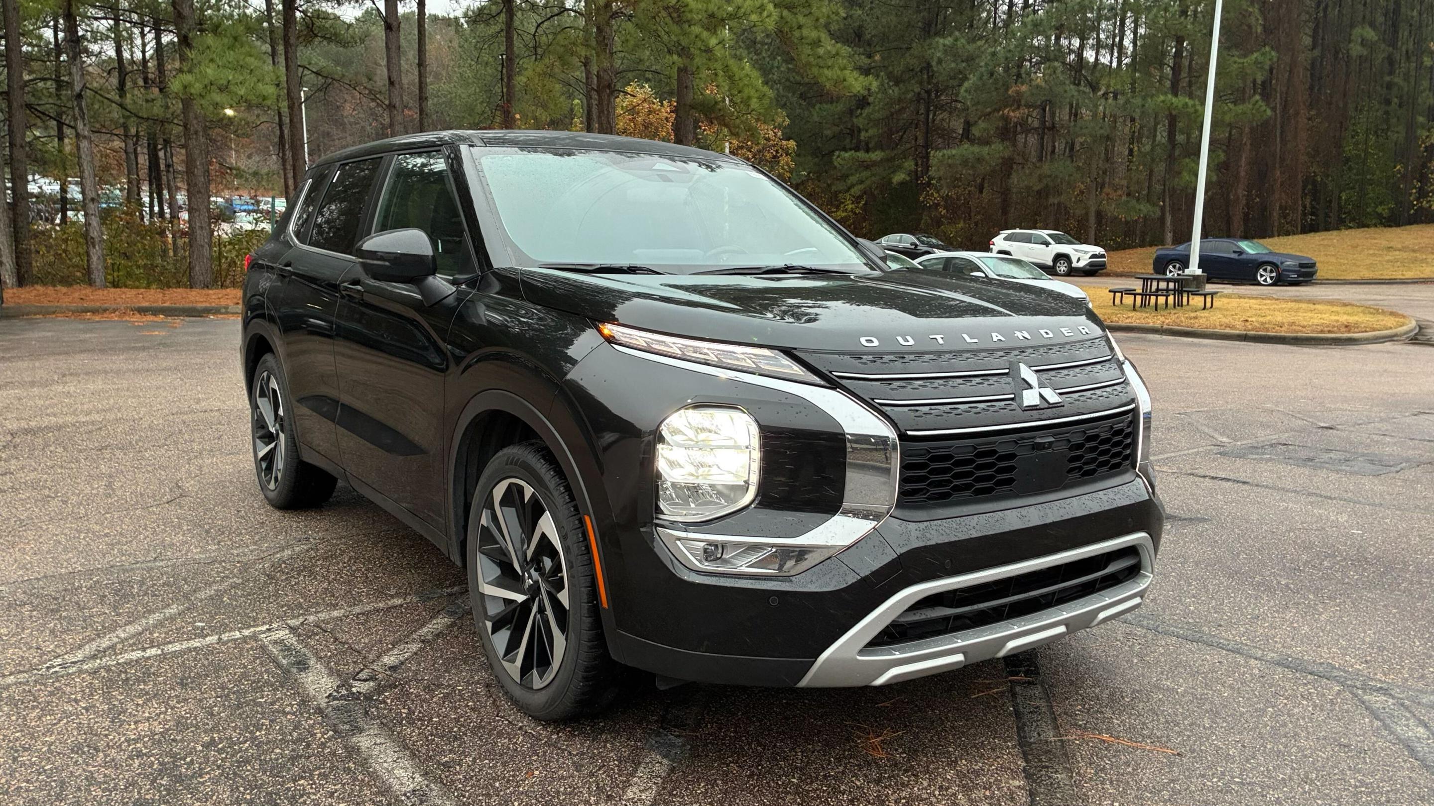 Mitsubishi Outlander 2024 in 