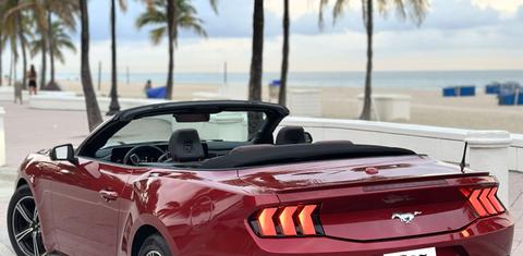 Ford Mustang 2024