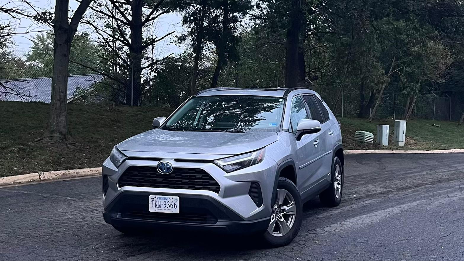 Toyota RAV4 Hybrid 2024 in Fairfax, VA