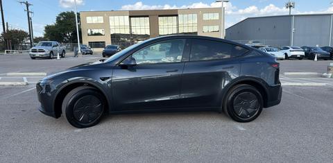 Tesla Model Y 2026