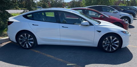 Tesla Model 3 2024