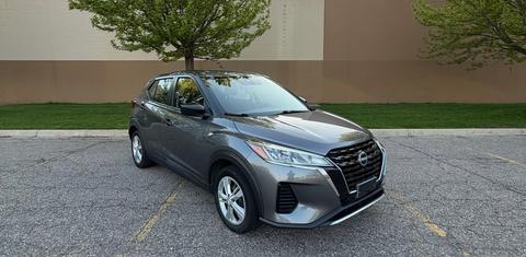 2022 Nissan Kicks Gray