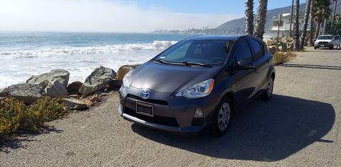 Toyota Prius c 2014