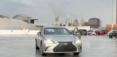 Lexus ES 2021
