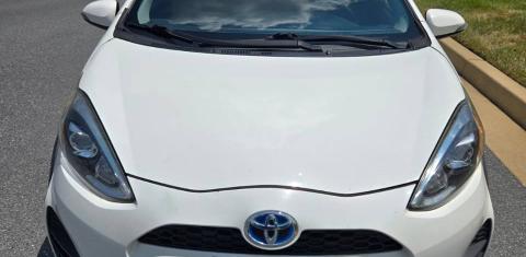 Toyota Prius c 2018