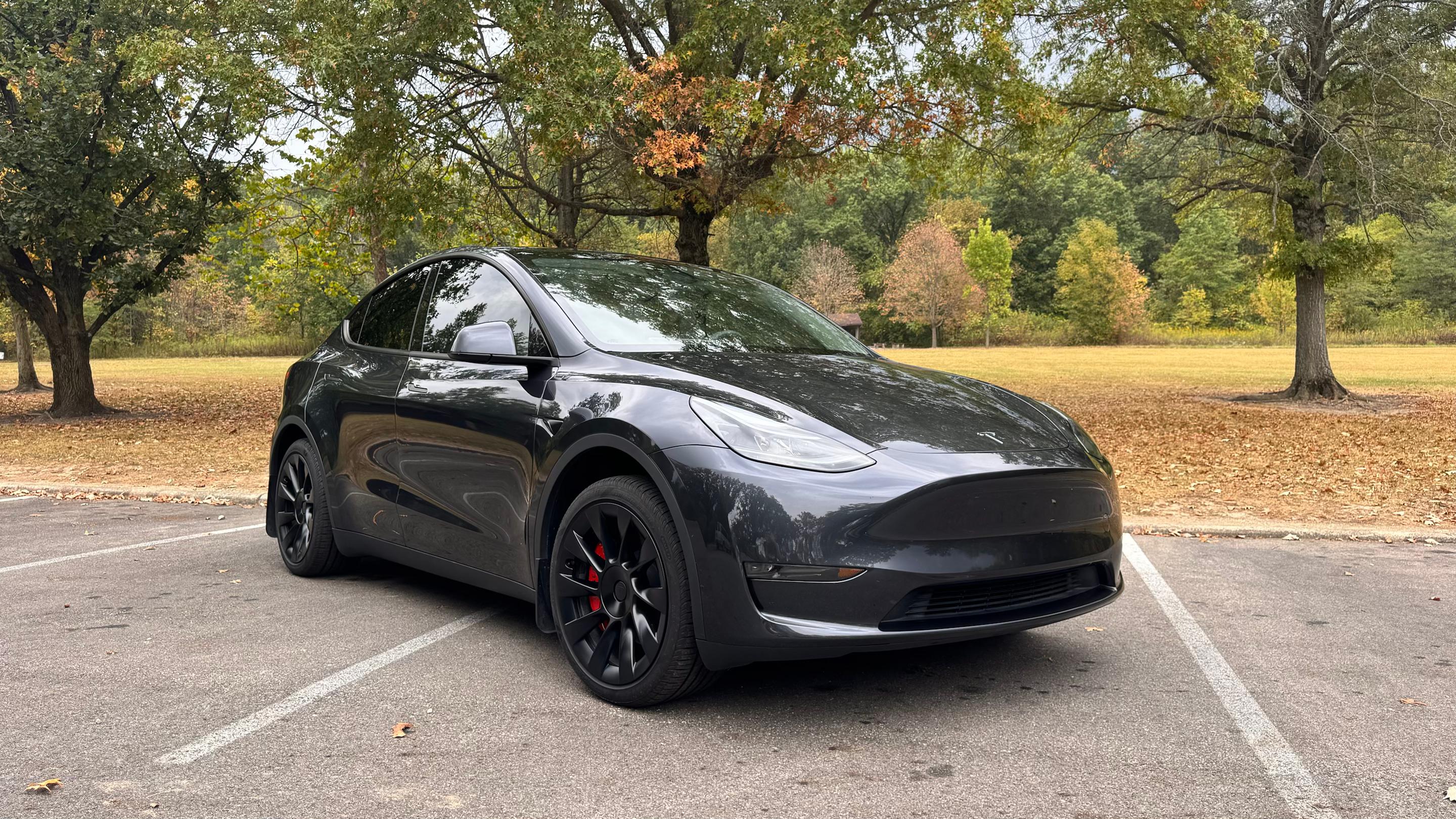Tesla Model Y 2024 in Reynoldsburg, OH