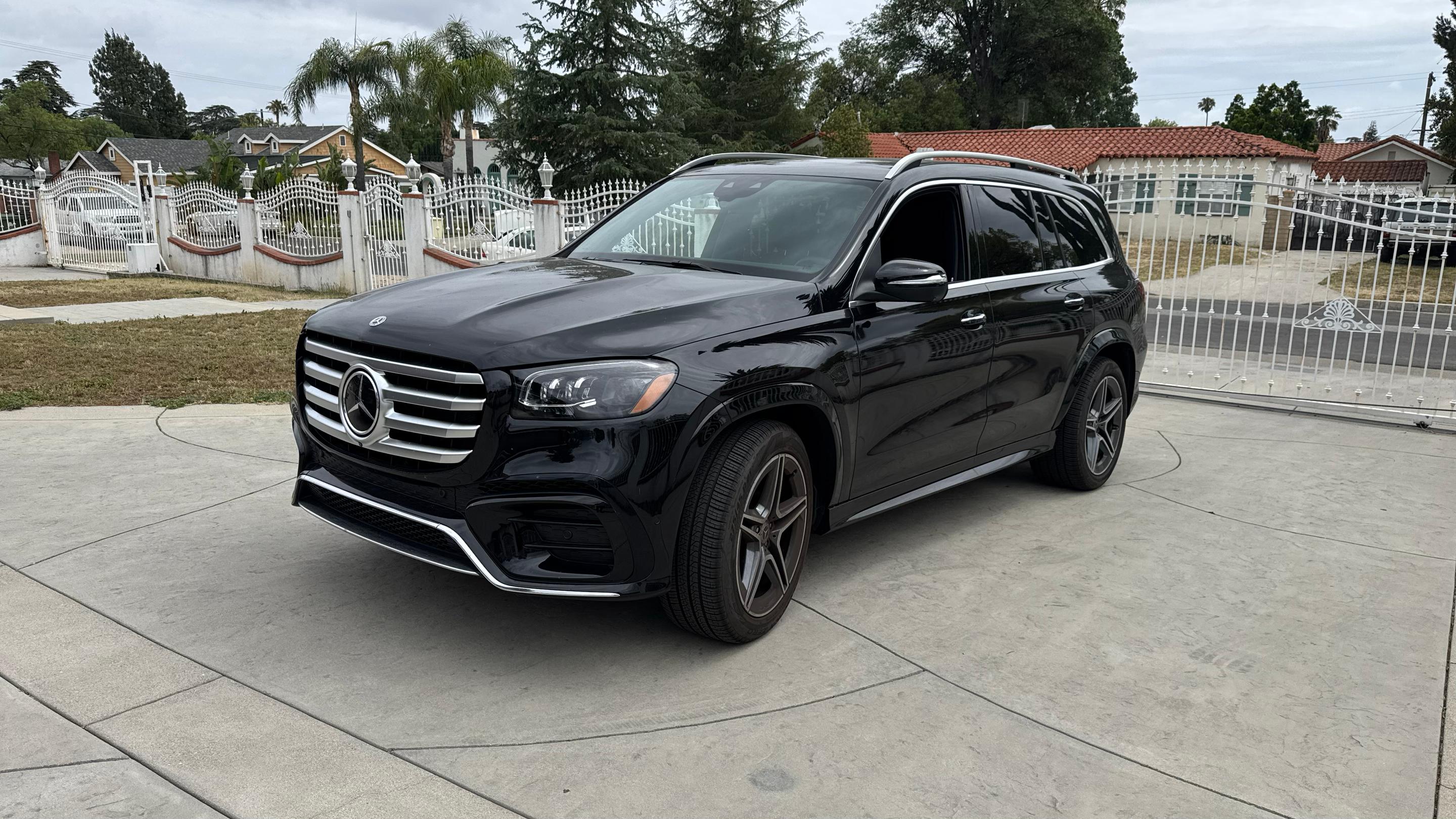 Mercedes-Benz GLS-Class 2025 in 