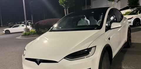 Tesla Model X 2022