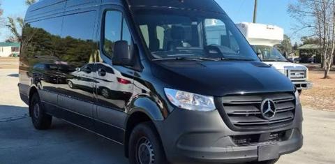 Mercedes-Benz Sprinter 2025