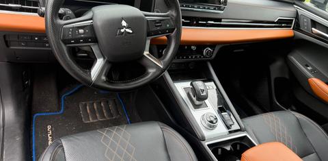 Mitsubishi Outlander Plug-In Hybrid 2024