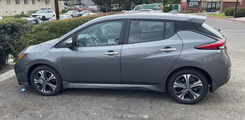 Nissan LEAF 2022