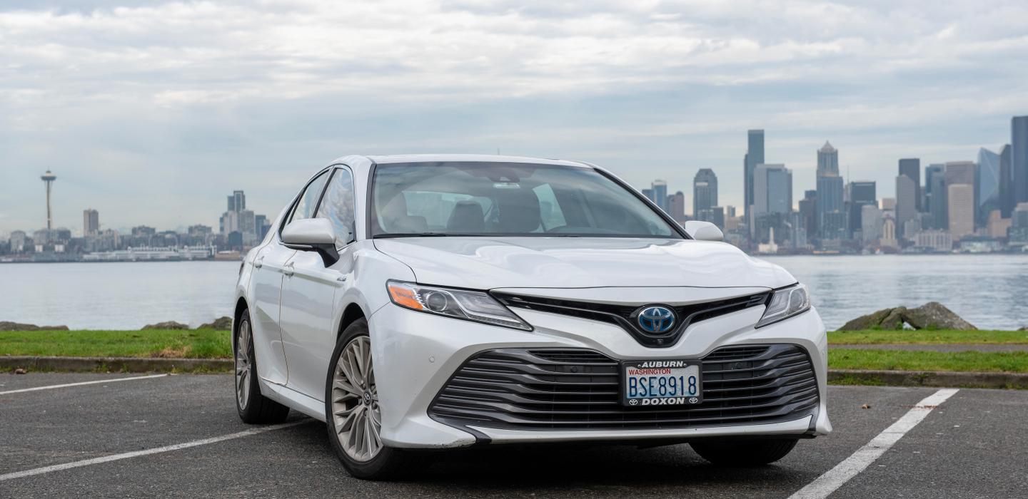 Toyota Camry Hybrid 2020 rental in Mountlake Terrace, WA by Jiawang Y
