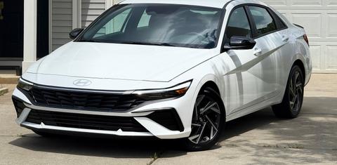 Hyundai Elantra 2025