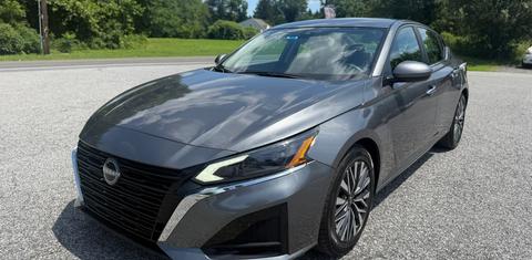 Nissan Altima 2023