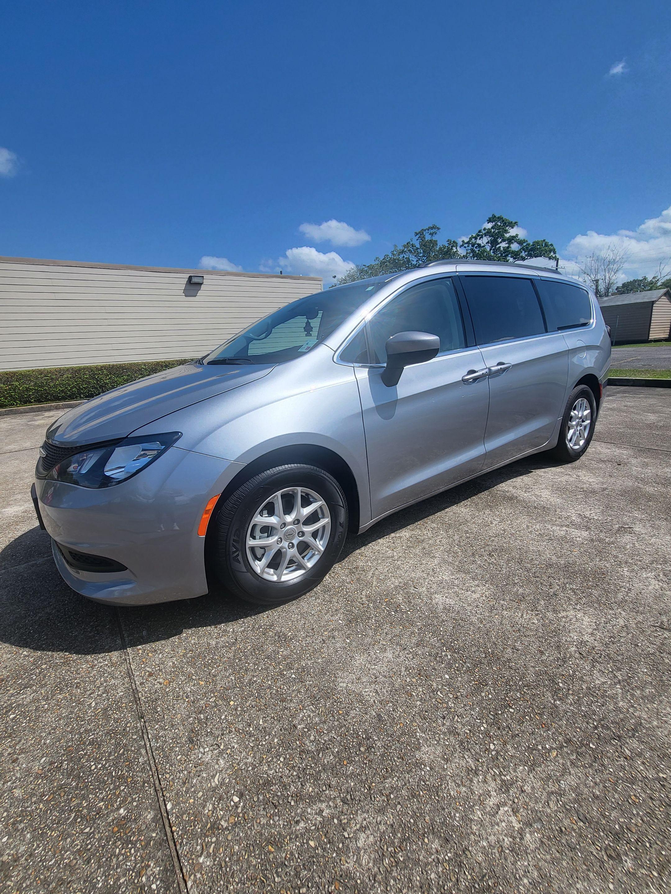 Chrysler Voyager 2021 in New Orleans, LA