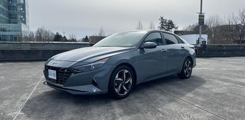 Hyundai Elantra 2022