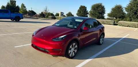 Tesla Model Y 2024