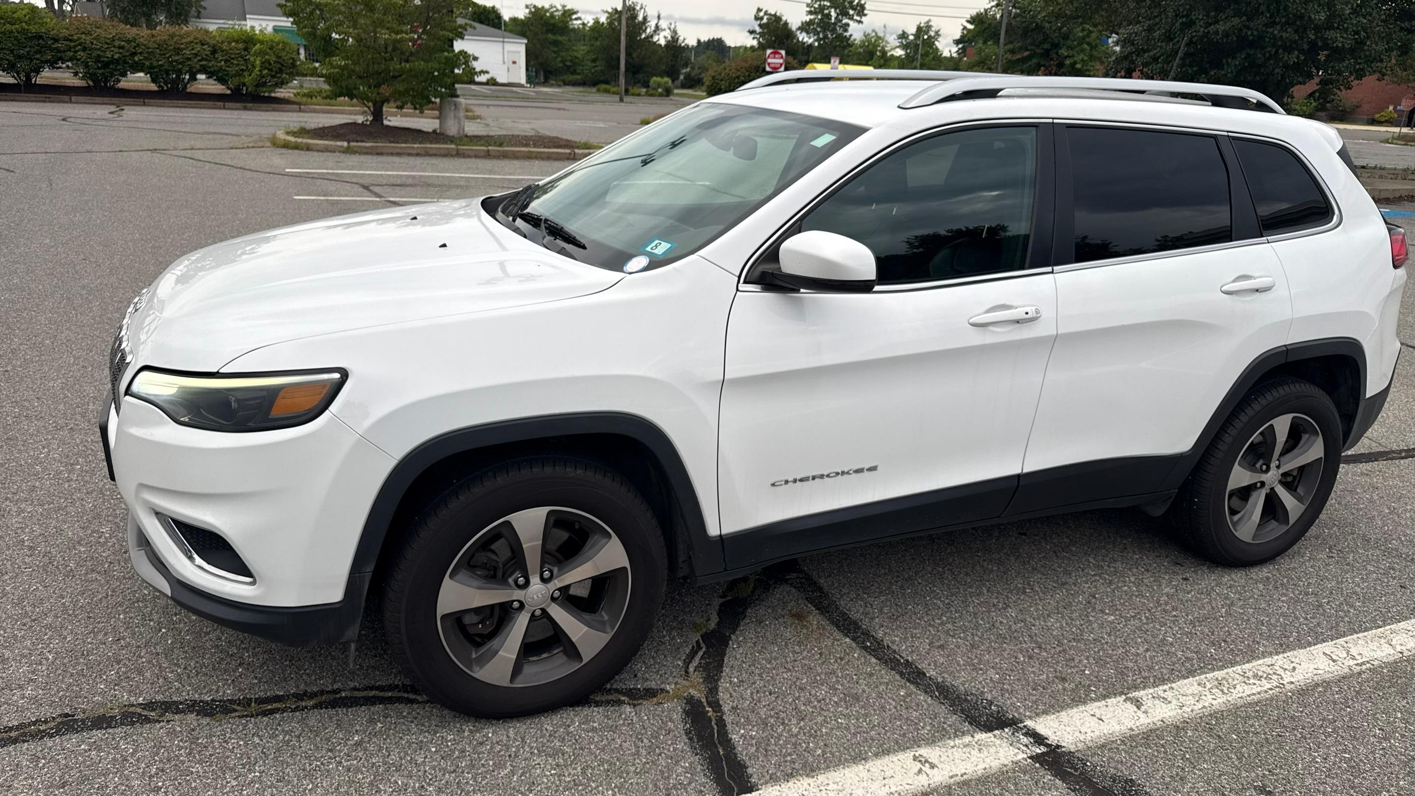 Jeep Cherokee 2019 in Manchester, NH