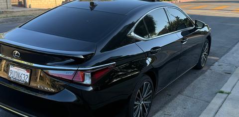 Lexus ES 2025