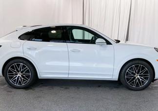 Porsche Cayenne car