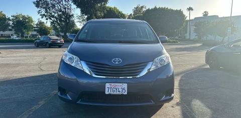 Toyota Sienna 2016