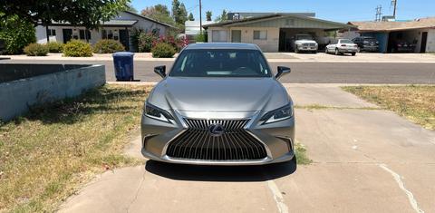 Lexus ES 2019