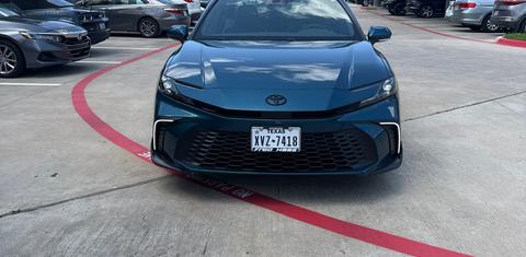Toyota Camry Hybrid 2026